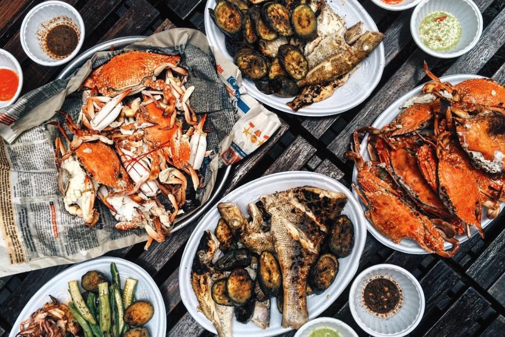 Buổi Trưa Ở Điệp Sơn - Nghỉ Chân, Ăn Hải Sản Và Sống Chậm