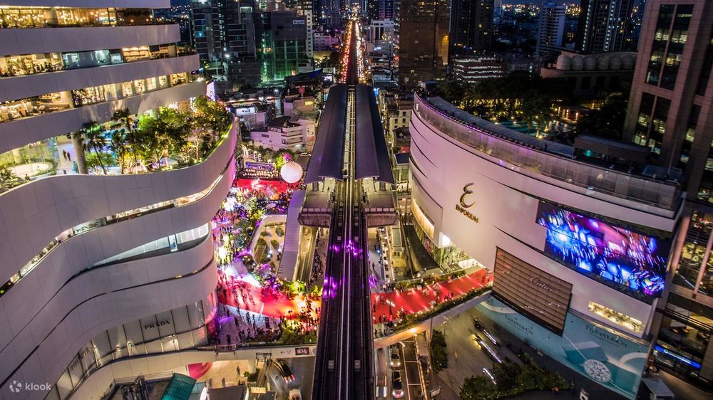  Bộ Đôi Trung Tâm Thương Mại EmQuartier Và Emporium