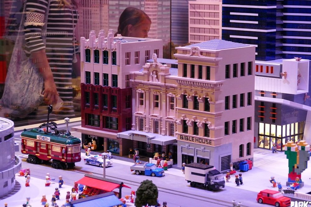 Bước Vào Thế Giới LEGO Thu Nhỏ Ở MINILAND