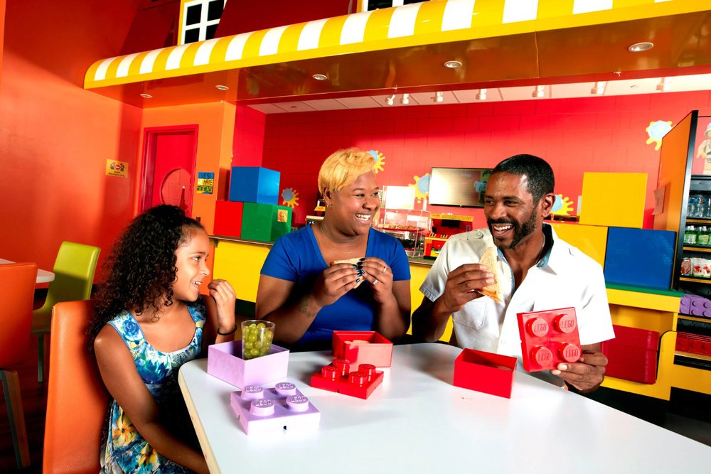  LEGO Café & Cửa Hàng - Kết Lại Một Ngày Đầy Màu Sắc