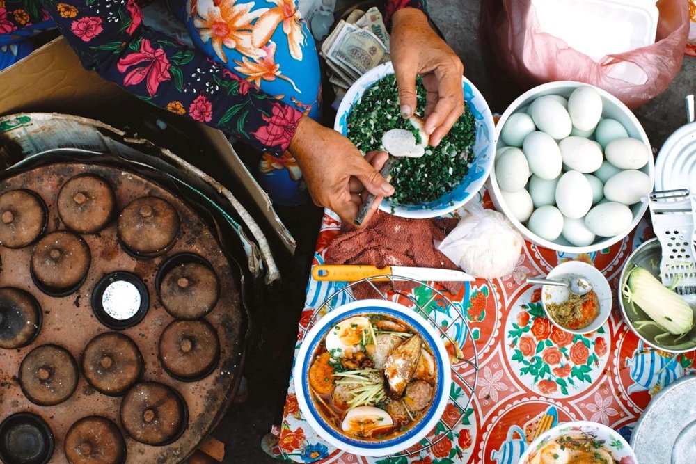 Bánh Căn Phan Thiết: Vị Biển Đậm Đà Trong Mỗi Miếng Bánh