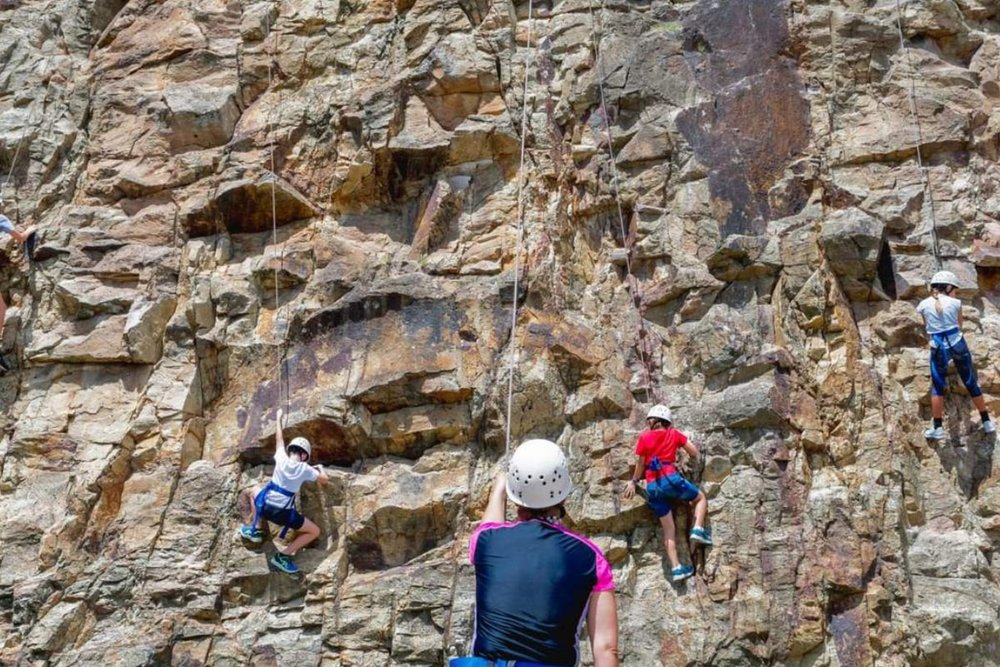 Leo Núi Đá Ngoài Trời Ở Brisbane - Thử Thách Giới Hạn Tại Vách Đá Kangaroo Point