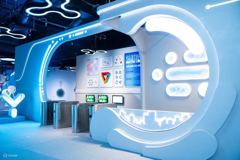 Giá Vé Light City Bao Nhiêu?