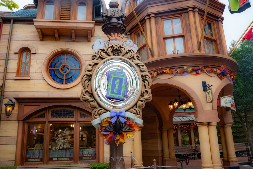 上海ディズニーのハロウィーン特集2025 ハロウィンデコレーション ヴィランズ カード