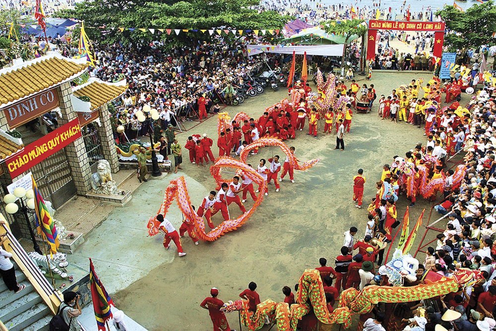 Đền Dinh Cô - Linh Thiêng Giữa Biển Trời