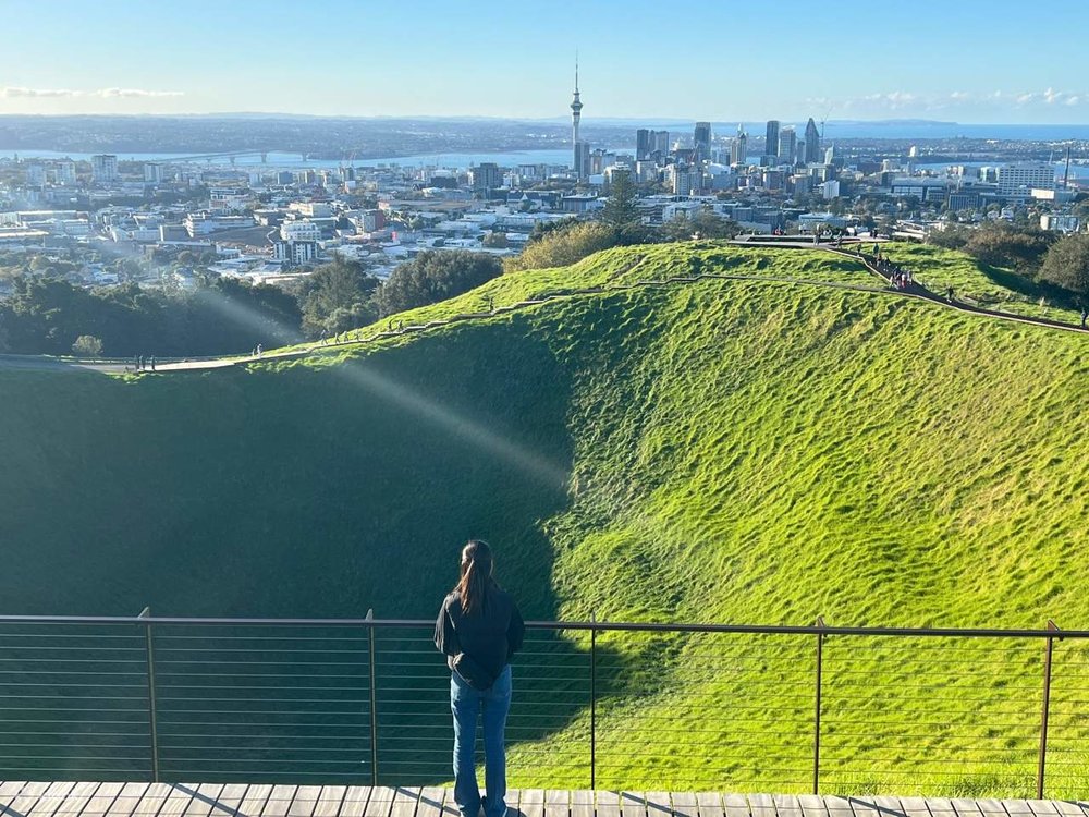 Chinh Phục Đỉnh Núi Lửa Mount Eden