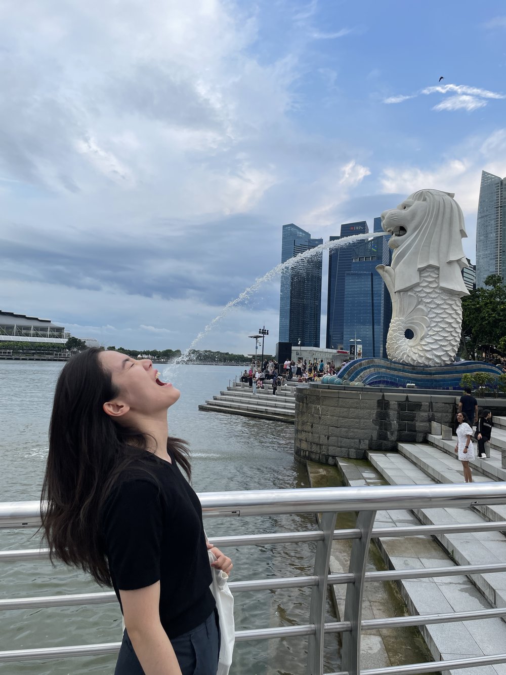 Lucy with Merlion