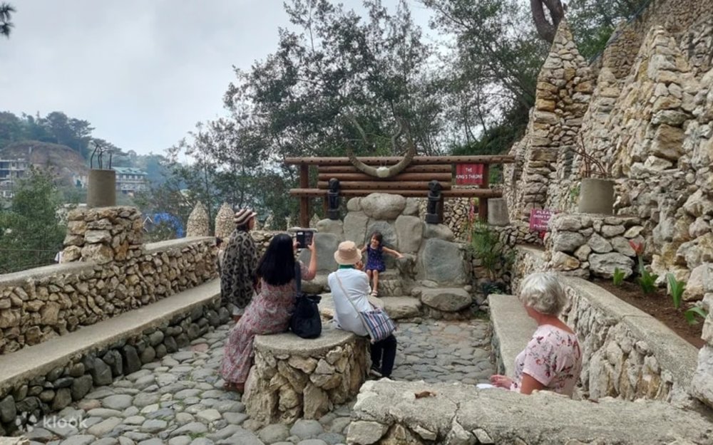 Glass and Kingdoms Tour in Baguio