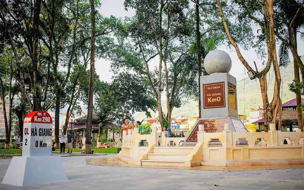 Cột Mốc 0km Tại Thành Phố Hà Giang