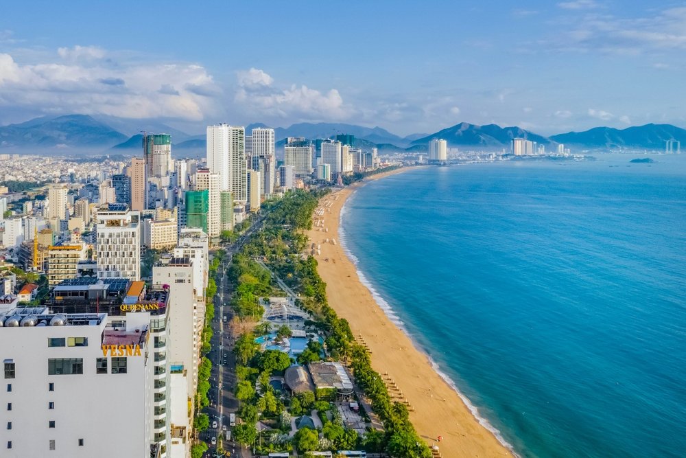 Buổi Trưa - Lấy Hành Lý Và Khởi Hành Về Sài Gòn