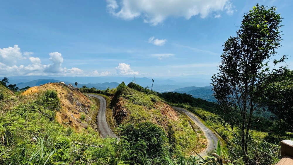 Đường Lên Hòn Bà 