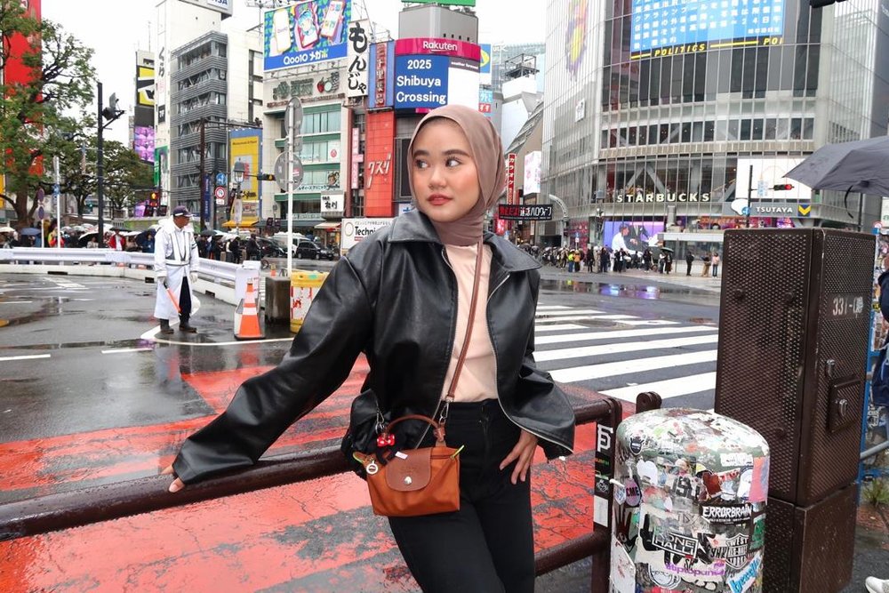 Muslim Friendly Shibuya Crossing