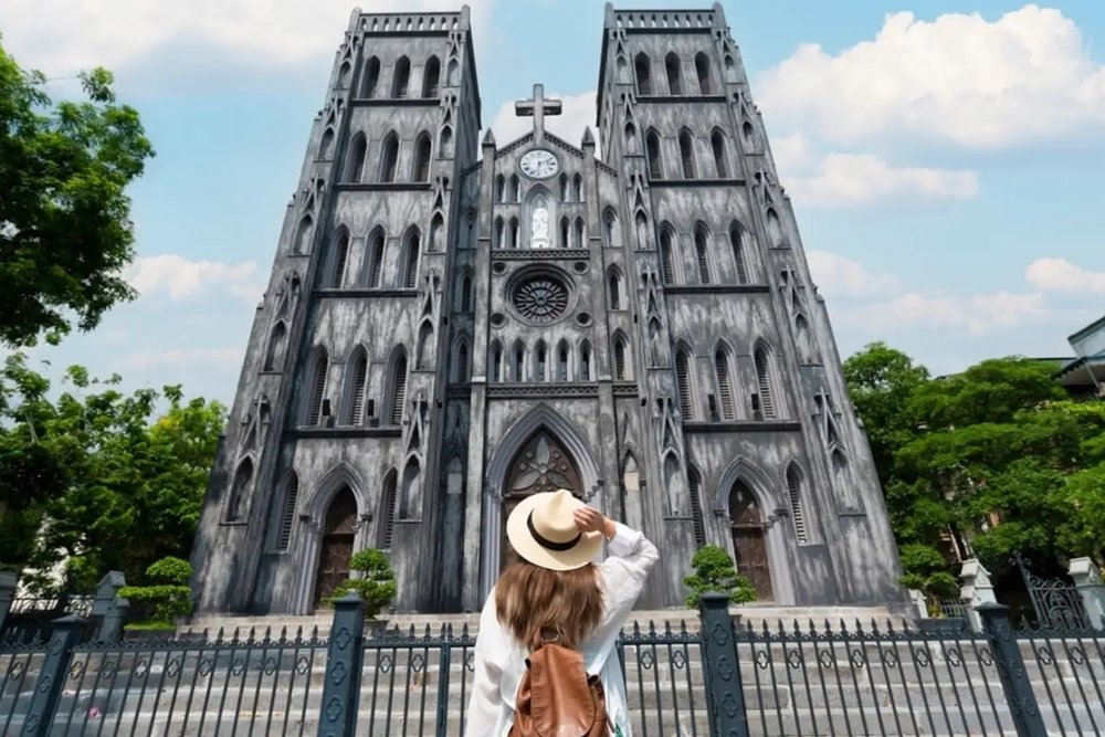 Nhà Thờ Lớn Hà Nội - Dấu Giao Thoa Đông Tây Giữa Phố