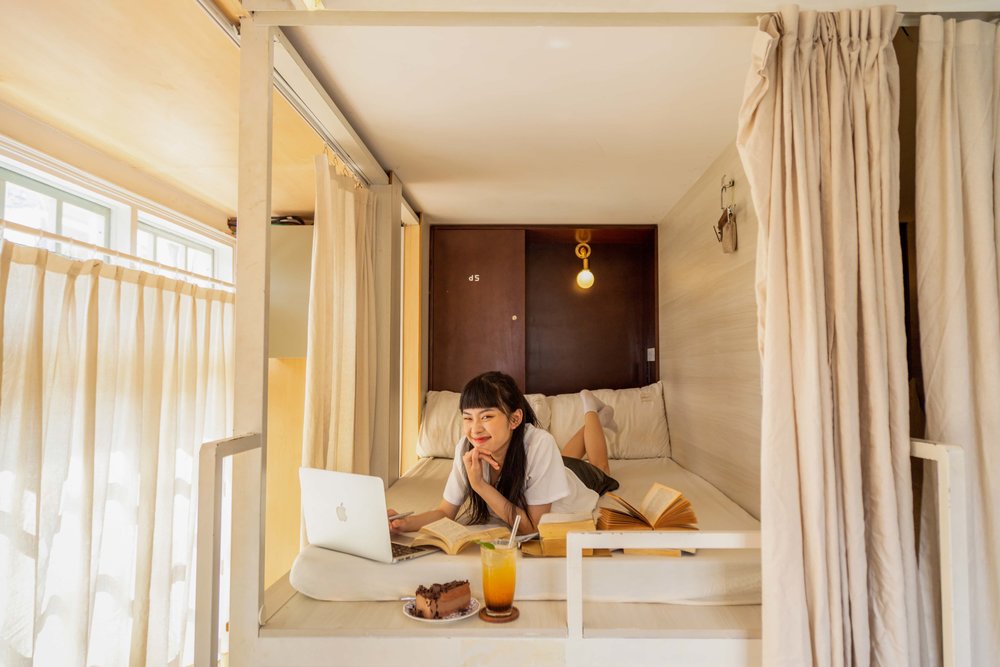 Chidori Coffee in Bed - Đọc Sách Trong Thế Giới Của Riêng Mình