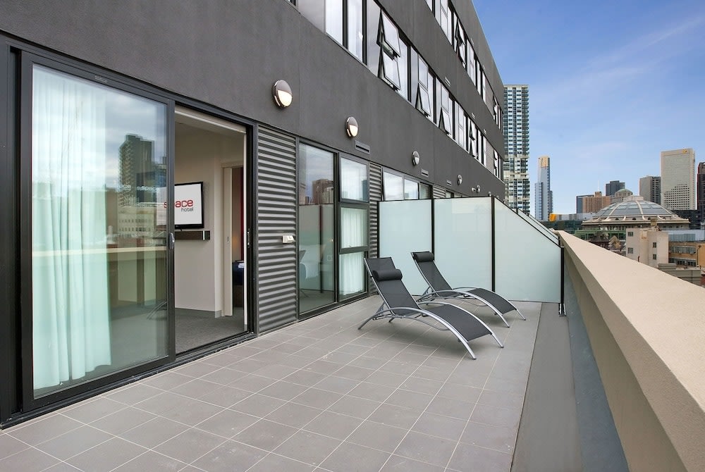 Space Hotel - Hostel