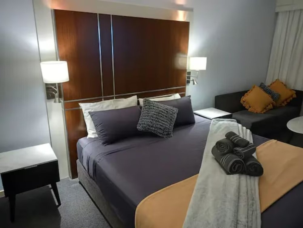 Your Stay In Surfers (Mantra on View Hotel)