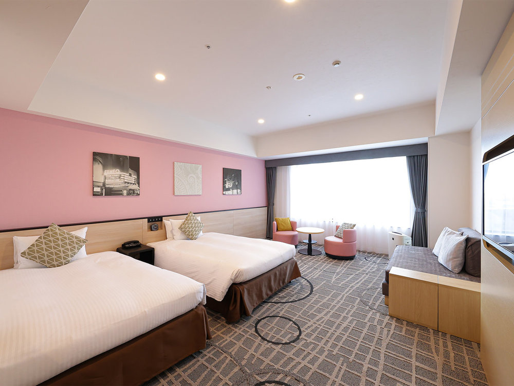 A standard floor deluxe room at The Park Front Hotel at Universal Studios Japan