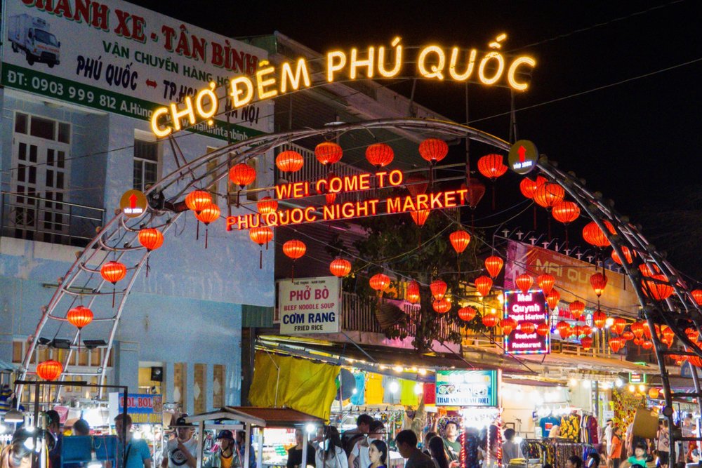 Buổi Tối - Khám Phá Chợ Đêm Dương Đông Và Dinh Cậu