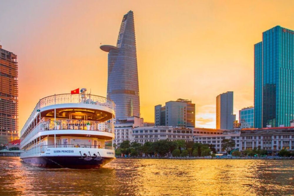 Ngắm Hoàng Hôn Và Ăn Tối Trên Sông