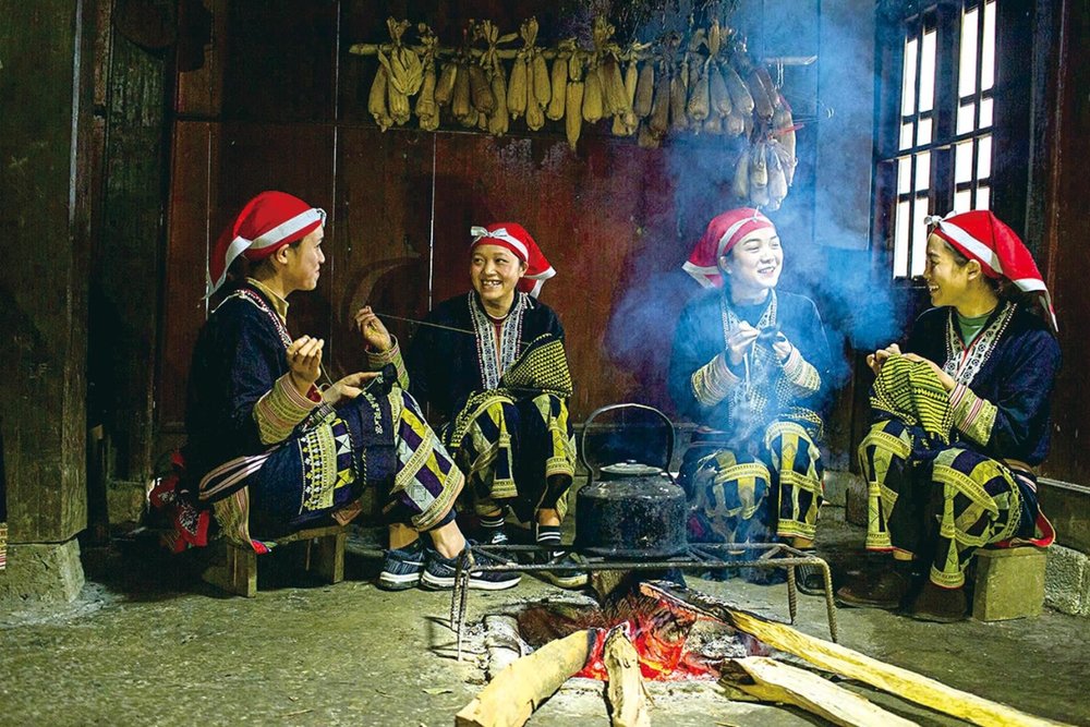 Kết Nối Văn Hóa: Nấu Ăn Cùng Gia Đình và Những Câu Chuyện Bên Bếp Lửa Tả Phìn