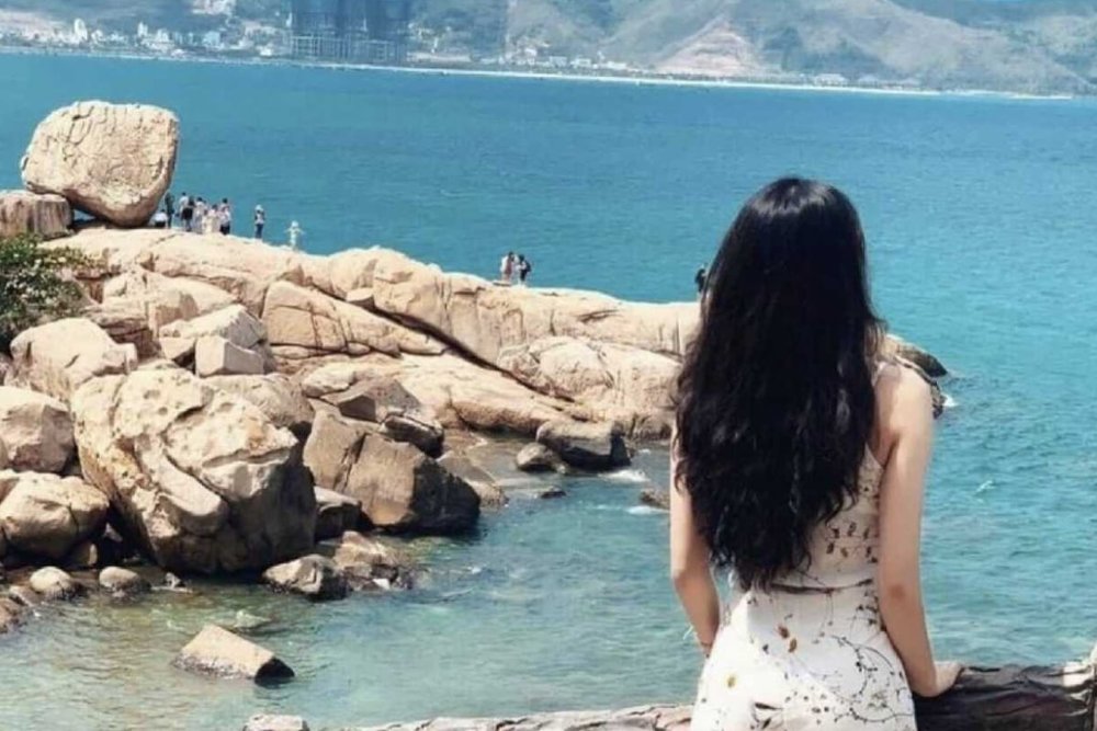 Chụp Ảnh Check-in Tại Hòn Chồng: Nơi Lưu Giữ Những Khoảnh Khắc Độc Đáo