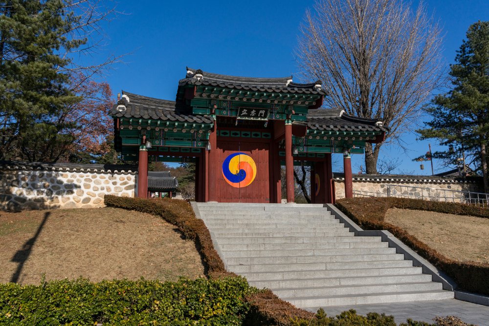 Tham Quan Làng Truyền Thống Phủ Tuyết tại Ojukheon