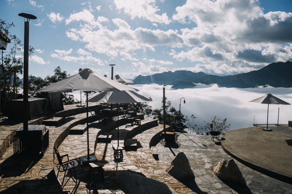 Tus De Liab Sapa: Café Ấm Cúng Với Phong Cách Tây Bắc, Gần Gũi Với Thiên Nhiên Hoang Sơ