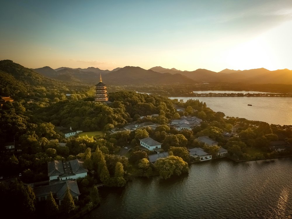 maximise your trip to shanghai: day trip to hangzhou