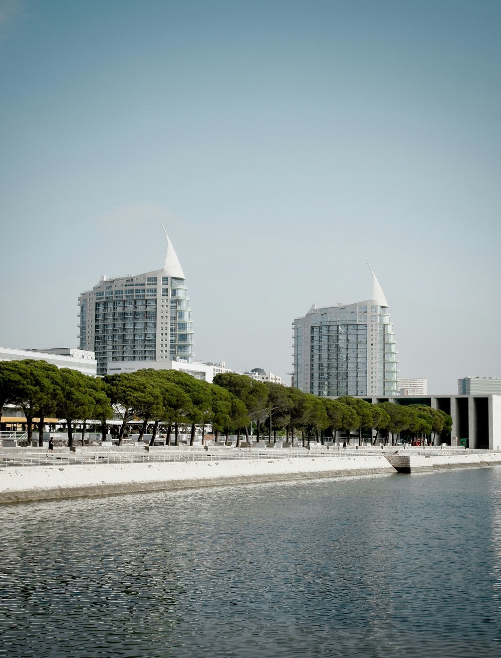 Parque das Nações riveside