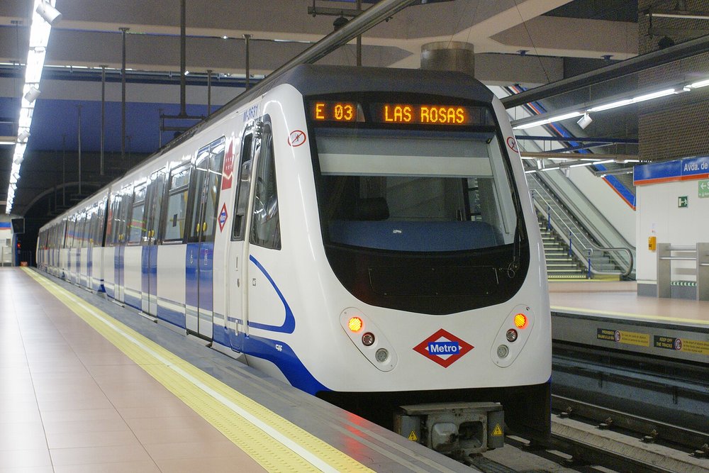 Madrid metro train