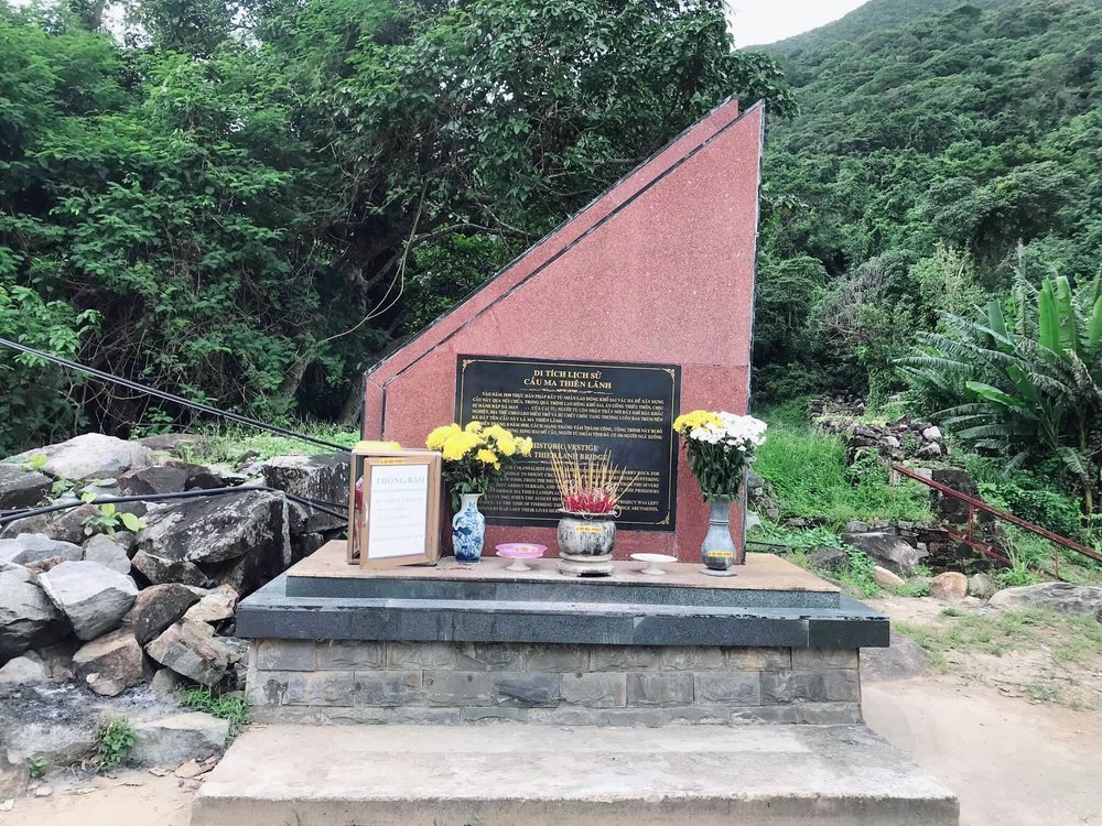 Tham Quan Di Tích Cầu Ma Thiên Lãnh