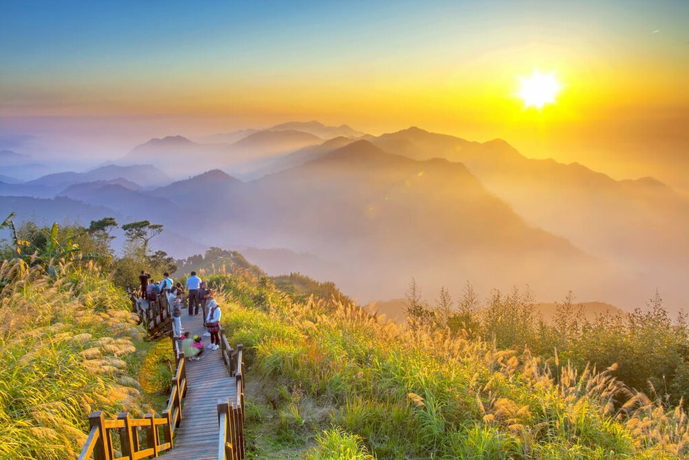 Tashan Lookout – Điểm Ngắm Núi Hùng Vĩ Sau Một Chuyến Hike Nhẹ