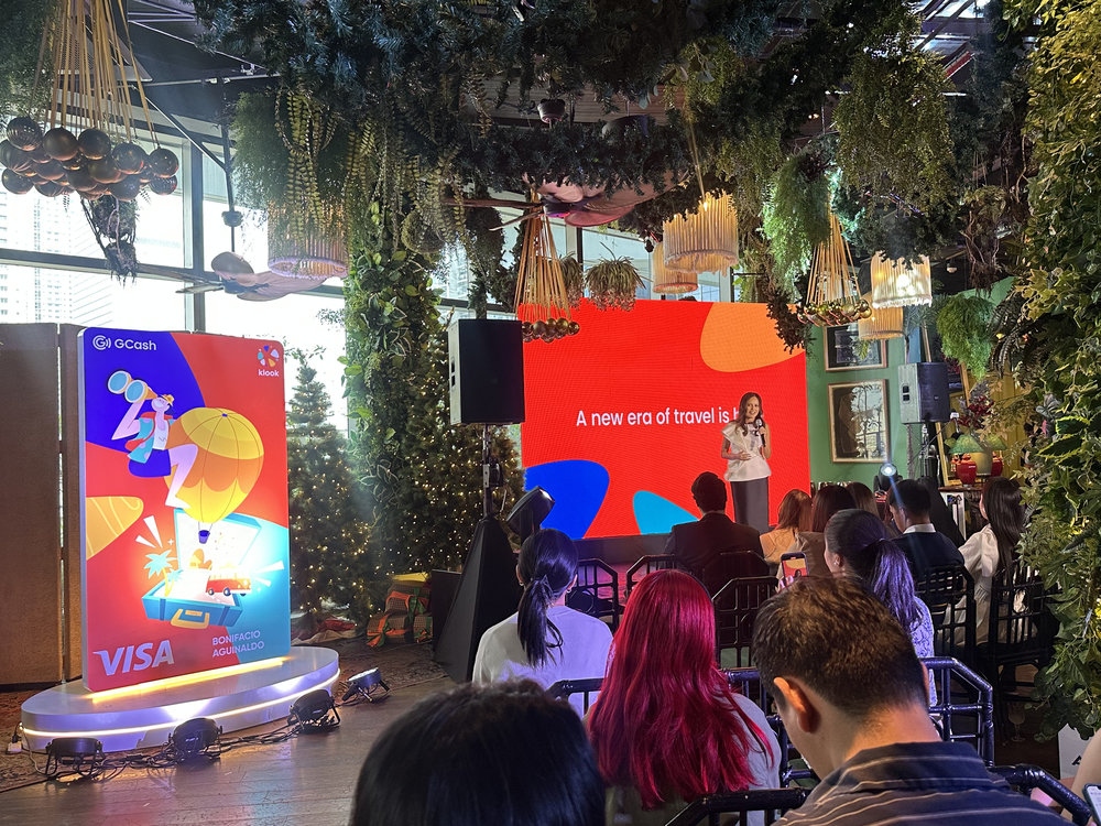 michelle launching gcash klook card