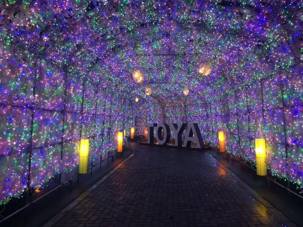 洞爺湖聖誕燈飾, 北海道聖誕節, 北海道聖誕燈飾, 北海道聖誕市集, 洞爺湖溫泉燈飾隧道