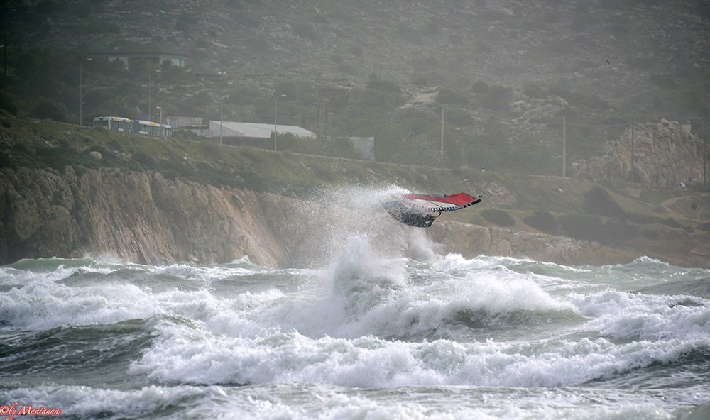 Wind surfing at Varkiza Beach / Photo Credits: giorgoskontaxis on Panoramio