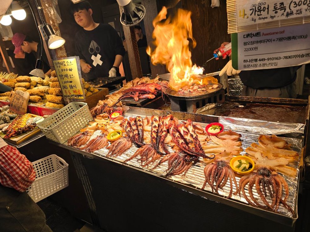 Dongmun, Jeju - Món Ngon Đảo Ngọc & Bánh Quýt Hallabong