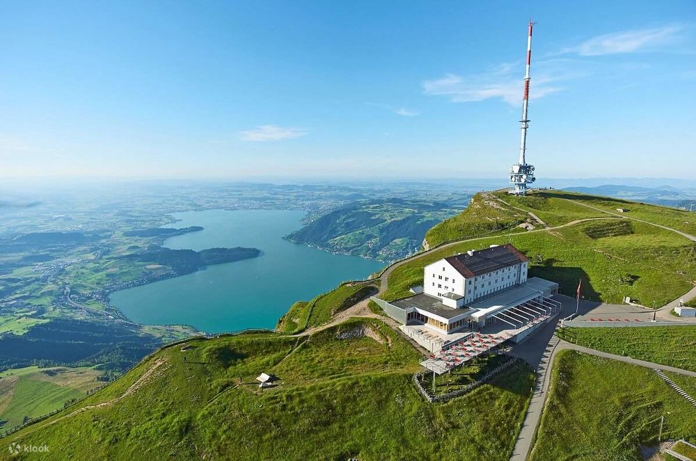 An aerial shot of Rigi Kulm, surrounded by lakes