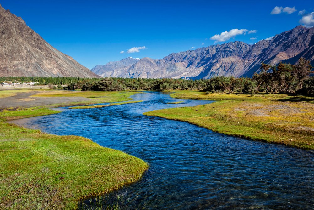 Gibbston Valley – Trải Nghiệm Hầm Rượu Vang Trong Núi Đá