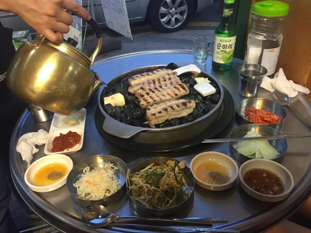 Piggy Bank - Thịt Heo Nướng Đá Gần Hongdae