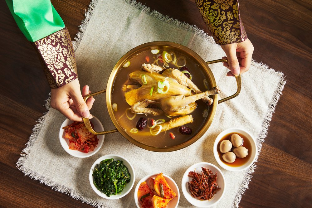 Tosokchon Samgyetang - Gà Tần Sâm Bổ Dưỡng