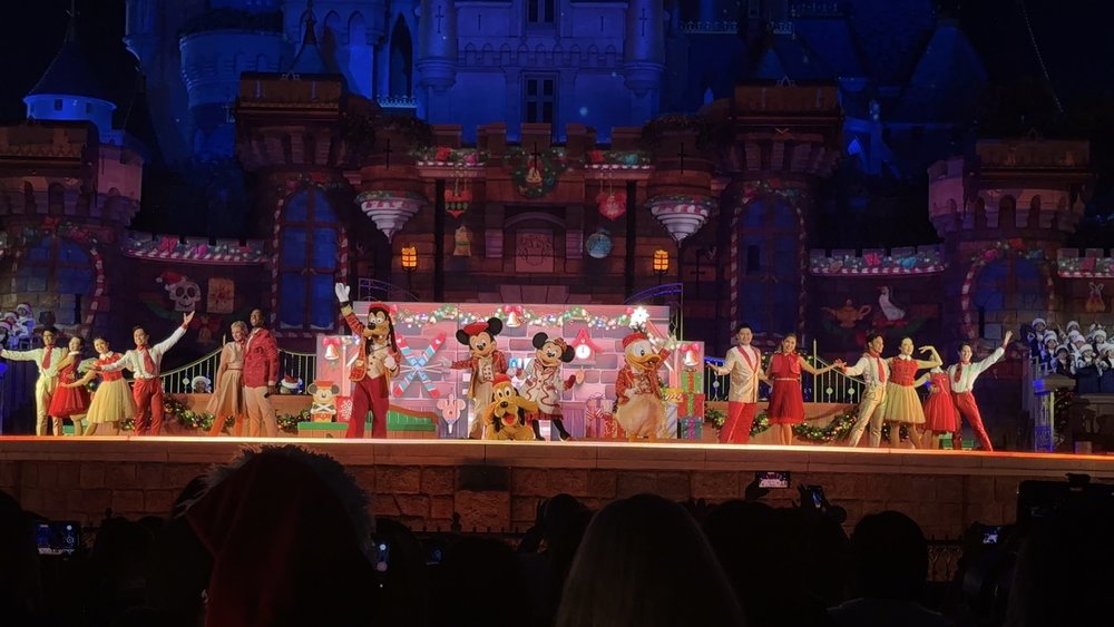 20周年の香港ディズニーランドのクリスマスへ！　ディズニーキャラクター