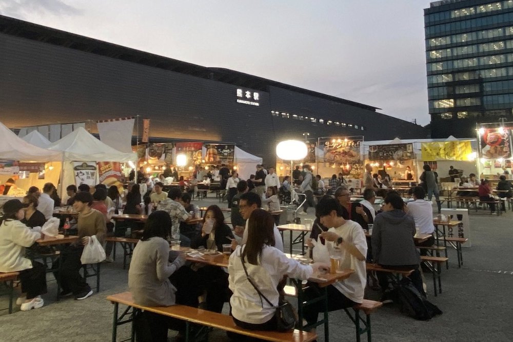 Buổi Tối - Thưởng Thức Ẩm Thực Địa Phương Trước Khi Trở Về