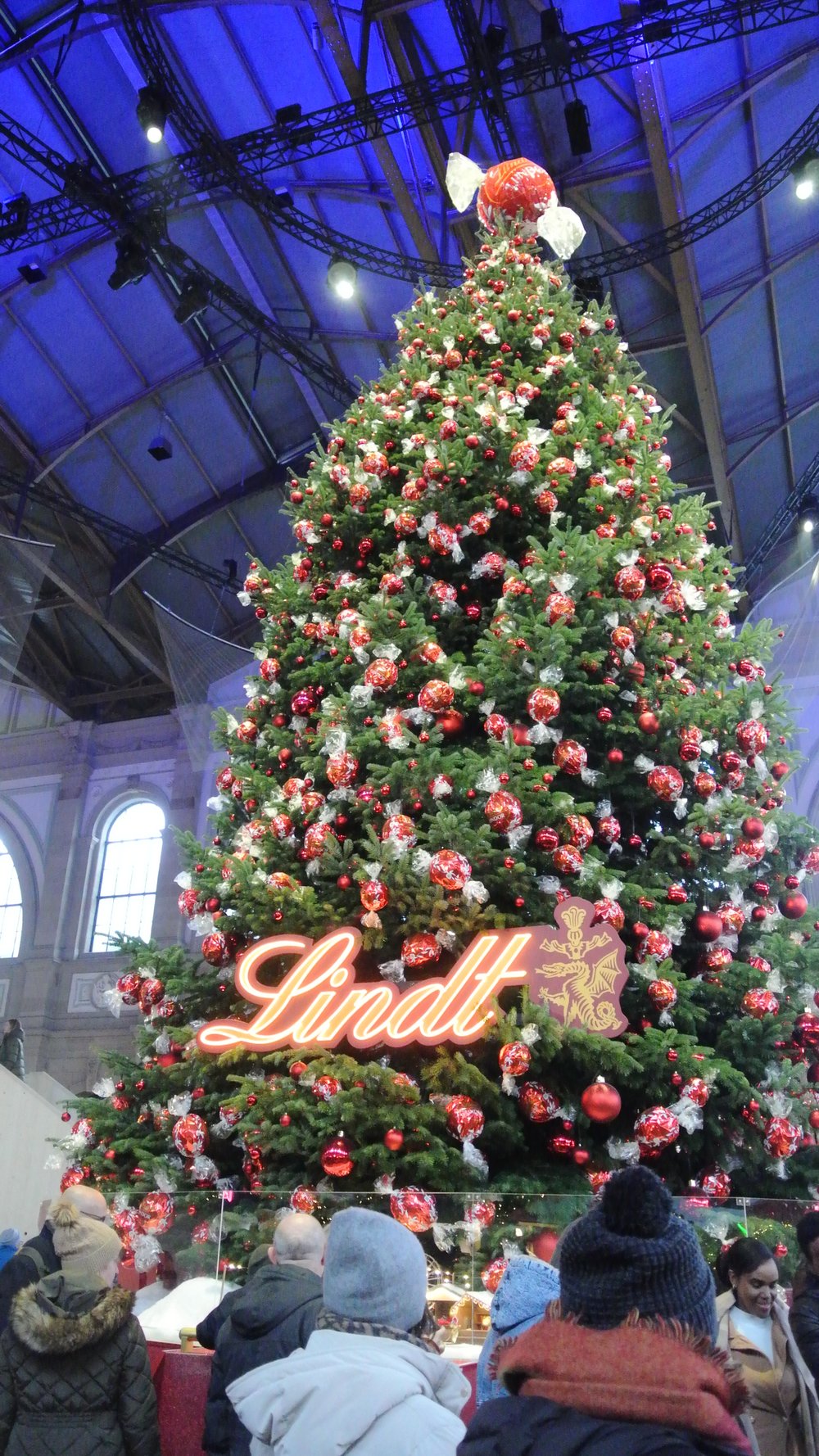 Polarzauber at Zurich Main Station