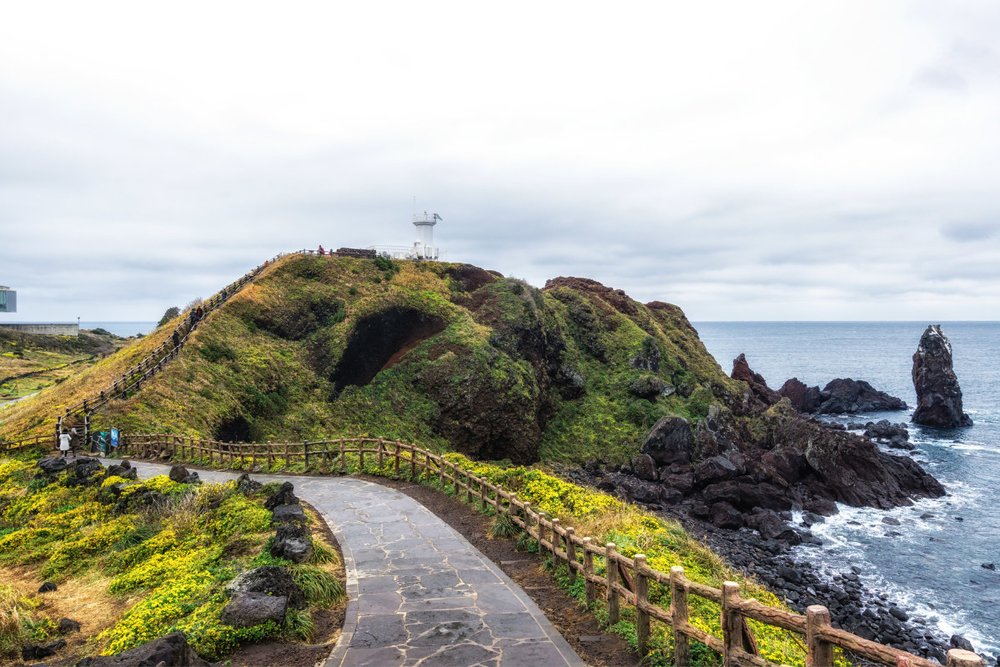 Ngày 1: Chinh Phục Phía Đông – Kỳ Quan Thiên Nhiên Hùng Vĩ