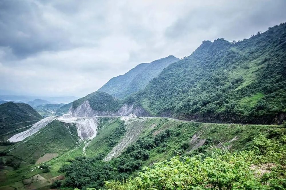 Trải Nghiệm Đổ Đèo Thung Khe - Cung Đường Lý Tưởng Cho Cặp Đôi Thích Trải Nghiệm