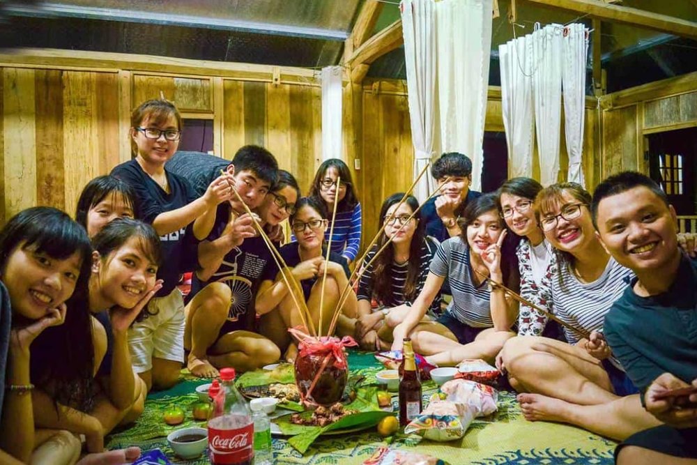 Ăn Gì Tại Hòa Bình? Những Món Ngon Đậm Vị Núi Rừng Dành Cho Cặp Đôi