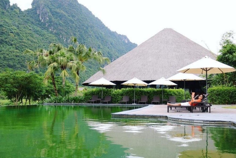 Suối Khoáng Kim Bôi: Điểm Nghỉ Dưỡng Nhẹ Nhàng Cho Hai Người