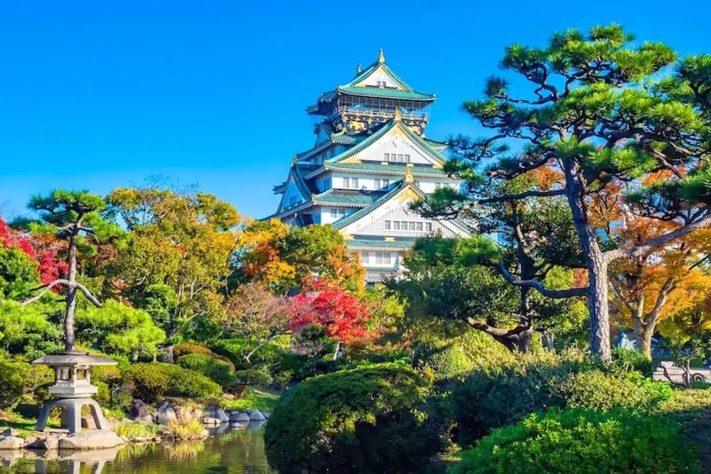 Buổi Sáng: Tham Quan Lâu Đài Osaka (Osaka Castle)