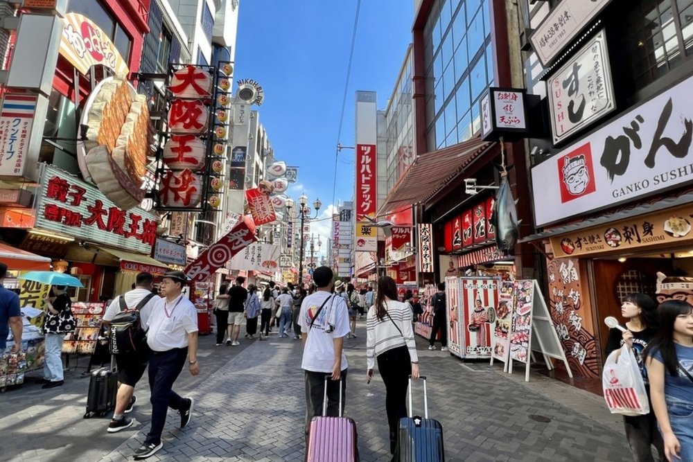 Buổi Chiều: Dạo Phố Dotonbori