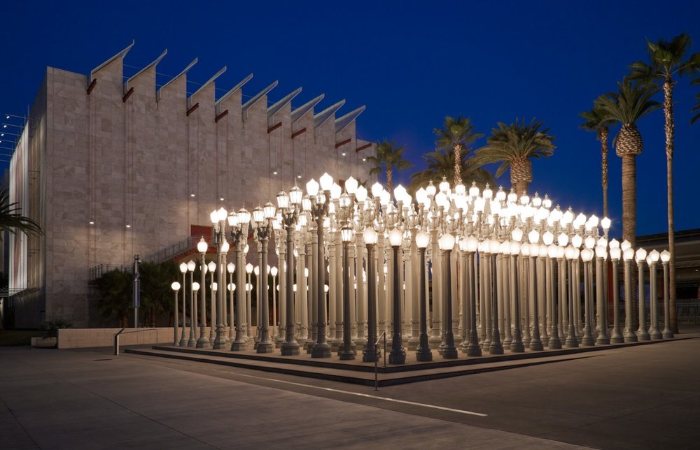 Urban Lights Của LACMA - Ánh Sáng Đô Thị Hào Nhoáng